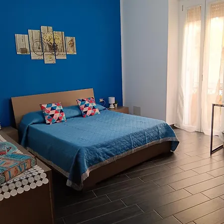 לינה וארוחת בוקר Sa Pardula קליארי