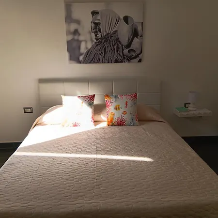 לינה וארוחת בוקר Sa Pardula 4*